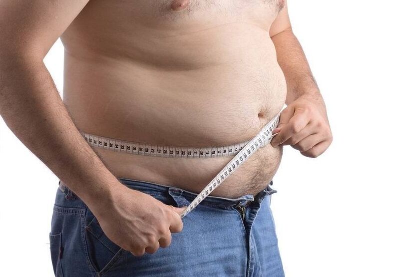 The full man measures the waist volume